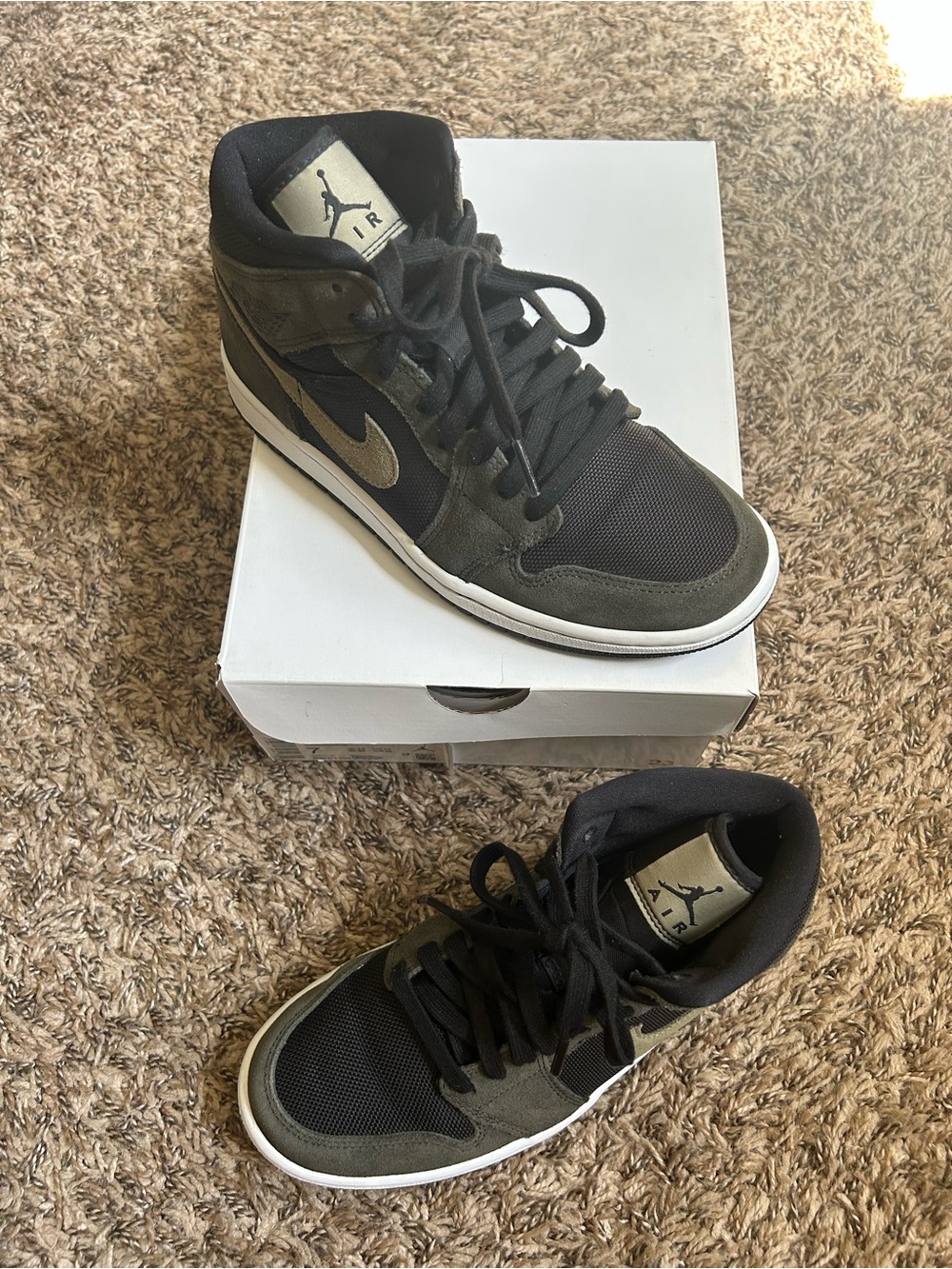W Jordan 1 Mid Trooper/Sequoia